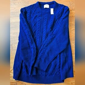 Brand New With Tag Sweater. Old Navy. XXL. Color Navy Blue.